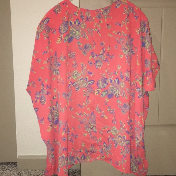 Tunic - Picture 3 of 4